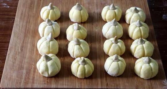 Cách làm bánh rán bí đỏ, bánh rán bí đỏ, hướng dẫn làm bánh rán bí đỏ
